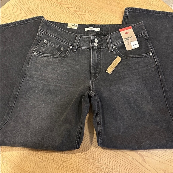 Levi's women super low loose jeans- mic dropped 30 NWT 30X32 - Picture 6 of 8